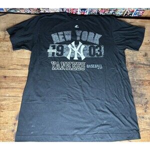 Majestic Triple Peak New York Yankees T-shirt Authentic Collection Size XL Tee